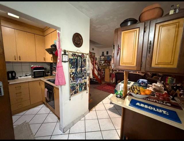 2 BEDROOM TOWNHOUSE FOR SALE IN SILVERTON